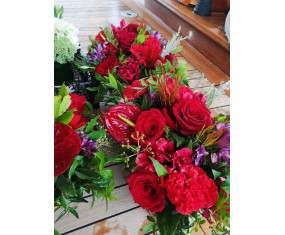 Colorful round centerpiece 2