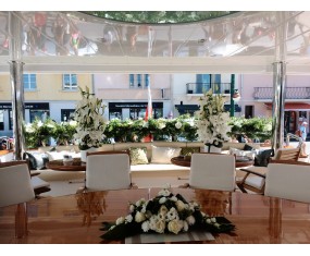 White elongated centerpiece 2