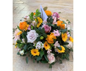 Colorful funeral round...