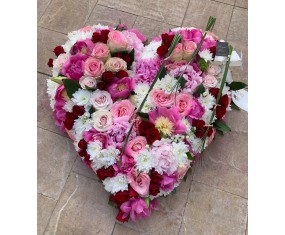 Pastel funeral heart