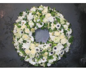 White and green Wreath 2
