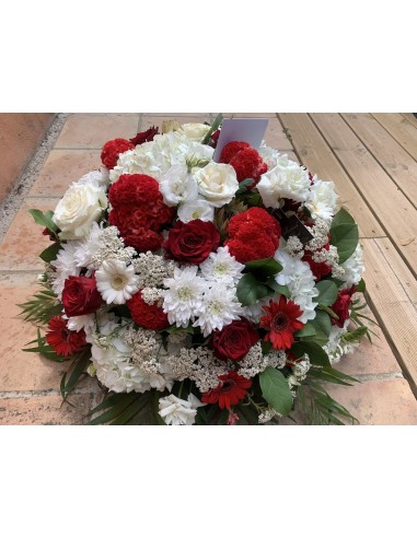 Rot-weißes Trauerrunden-Arrangement